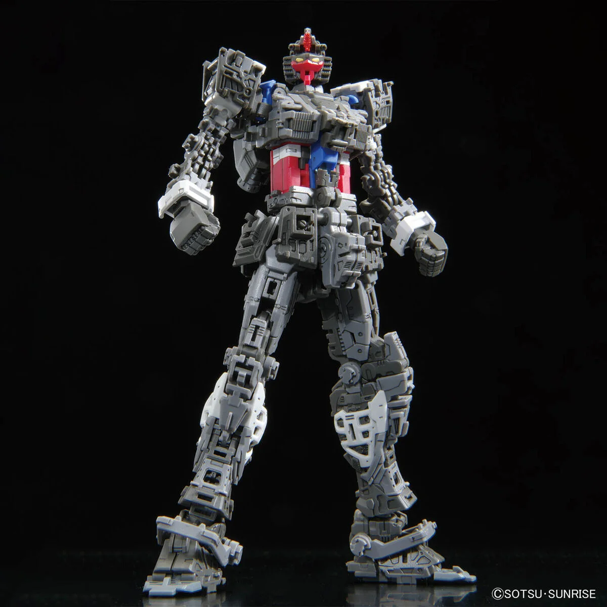 Bandai Hobby RG 1/144 RX-78-2 Gundam Ver. 2.0 "Mobile Suit Gundam" Plastic Model Kit