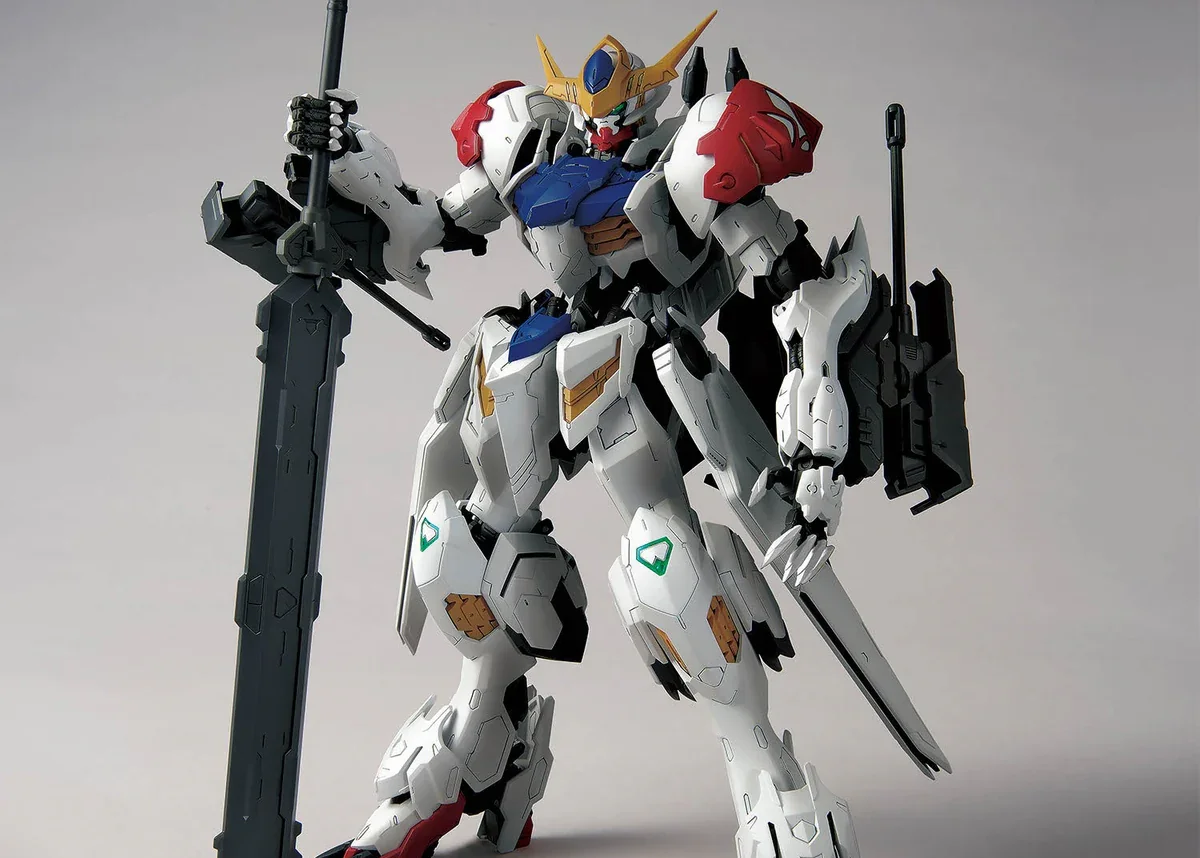 Bandai Hobby MG 1/100 Gundam Barbatos Lupus (Iron-Blooded Orphans) Plastic Model Kit